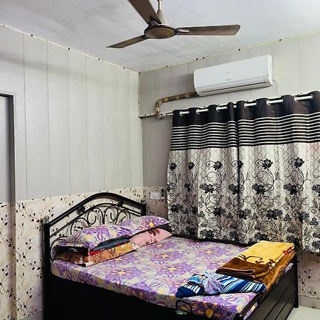 Galaxy Apartment Mumbai Exterior photo